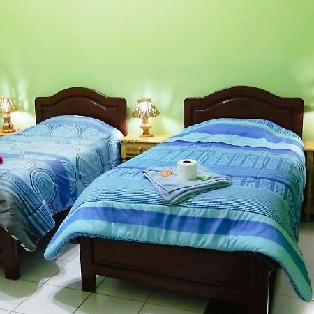Bed and Breakfast Tierra Nuestra Tarija Exterior foto